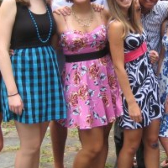 Forever 21 Bustier Flower Dress with Elastic Band - Picture 3 of 5